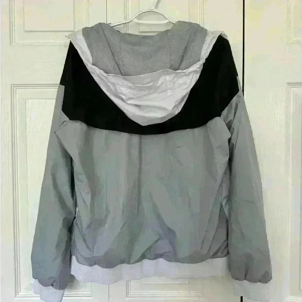 Nike Men’s Windrunner Jacket - Picture 9 of 13